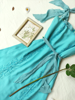 Vestido festa azul claro bordado aesthestics - P - Themargare