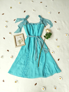 Vestido festa azul claro bordado aesthestics - P