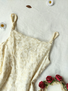 Vestido festa longo de renda pérola saia de bicos - PP/P na internet