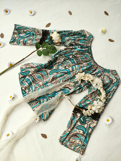 Imagem do Blusa verde paisley ombro a ombro - M