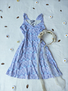 Vestido azul foral com fitas de amarrar nas costas - P