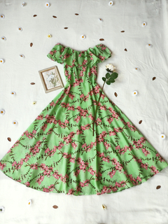 Vestido super midi godê floral estilo camponesa