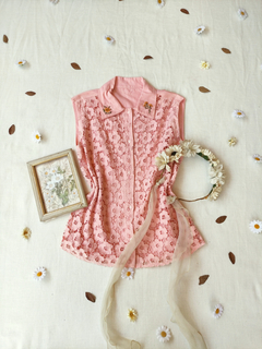 Camisa vintage rosa bordada a mão girassóis - G