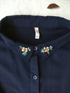 Camisa marinho bordado floral a mão na gola Aishty - XG