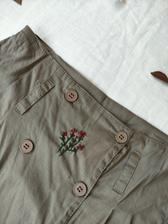 Saia midi vintage de pregas com bordado a mão - - comprar online
