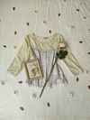 Blusa branca floral com rendinhas - P