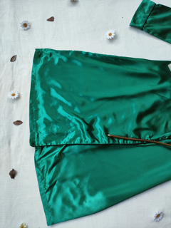 Robe de cetim verde transpassado - XG na internet