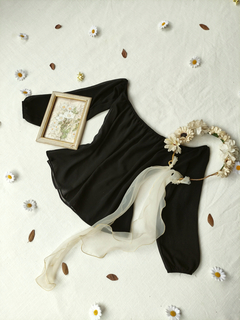 Blusa preta social ciganinha - P - Themargare