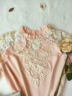 Camisa rose princesa com renda e frufru - M - loja online