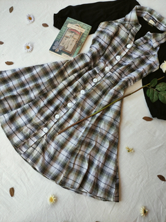 Vestido xadrez de botões estilo retrô - M/G na internet