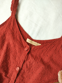 blusinha de lese bordada algodão terracota - P/M na internet