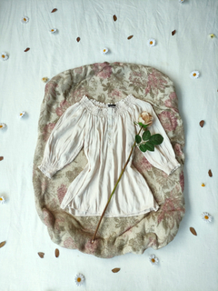 Blusa boho ciganinha bege natural - M na internet