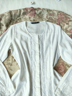 Camisa de cambraia zaza com rendinhas - P/M na internet
