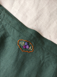 Saia midi vintage verde de linho bordada a mão - M - comprar online