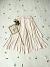 Calça/bermuda super midi pantacourt flare creme - P