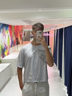 remeras boxy-fit básicas - comprar online