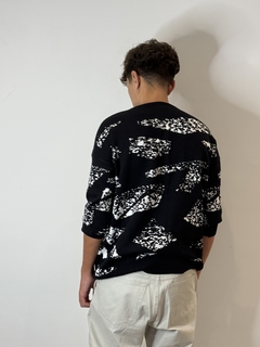 Sweater B&W unisex en internet