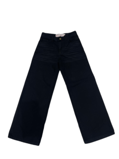 Baggy negro localizado