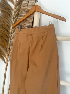 Pantalón Simón Caqui (Efectivo/Transferencia $27.920) - tienda online