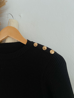 Sweater ÁMBAR negro (EFECTIVO/TRANSFERENCIA $31.365) - comprar online