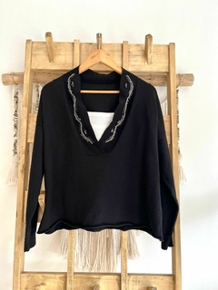 Sweater Atenas Bordado Negro (efectivo/transferencia $65.365) - comprar online