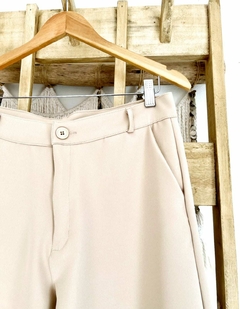 Pantalón Nicanor Bordado Beige (efectivo/transferencia $42.415) en internet