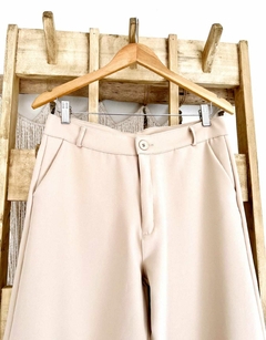 Pantalón Nicanor Bordado Beige (efectivo/transferencia $42.415) - comprar online