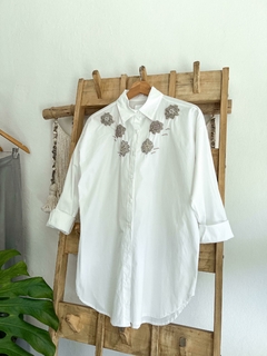 Maxi Camisa Bordada Blanca (efectivo/transferencia $67.915)