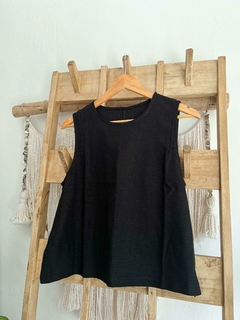 Musculosa Capri Negra (efectivo/transferencia $16.915) - comprar online