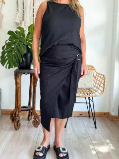 Pollera Madrid Negra (efectivo/transferencia $25.520) en internet