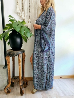 Kimono Bombai Azul (efectivo/transferencia $67.915) en internet