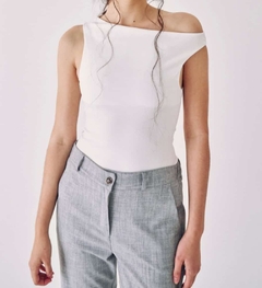 Top Irregular Blanco (efectivo/transferencia $16.065)