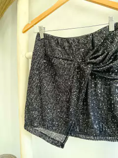 Pollera Shine Negra (efectivo/transferencia $16.915) en internet