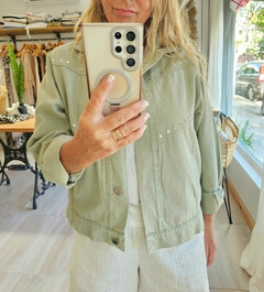 Campera Carrasco Verde Seco (efectivo/transferencia $75.650) - tienda online