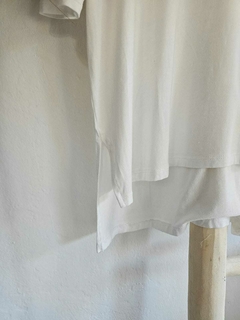 Remerón Jerónimo Off White (efectivo/transferencia $16.065) - Magnolias Showroom