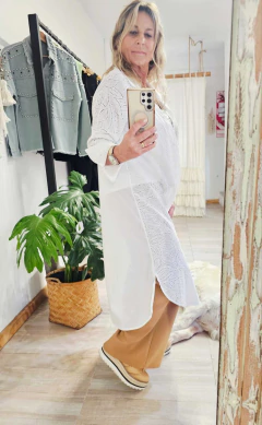 Vestido Camisero Broderie (efectivo/transferencia $57.715) - Magnolias Showroom