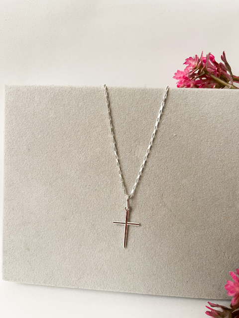 Corrente Tijolinho com crucifixo
