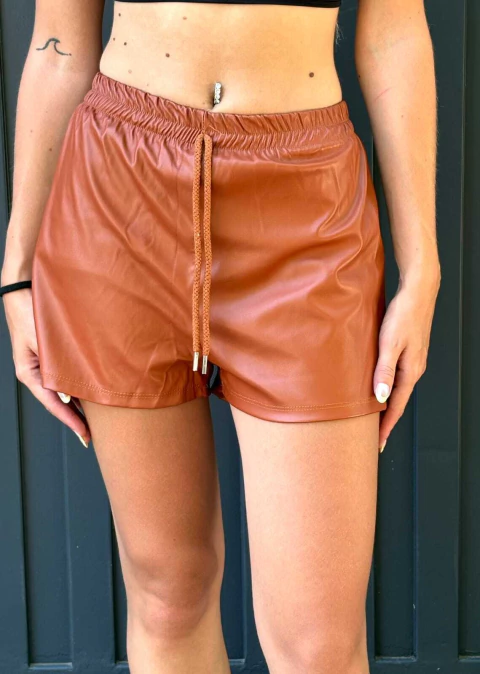 Short Cuerina con Cordón - comprar online