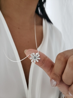 Escapulário flower Bem me quero - comprar online