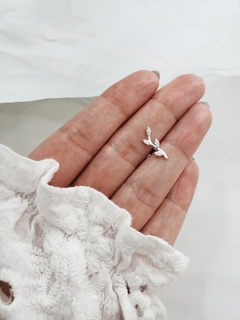 Piercing ramo com zircônias