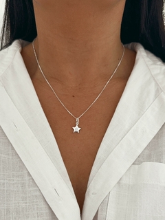 Colar Estrela com ponto de luz - comprar online