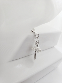 Berloque bailarina cravejado - comprar online