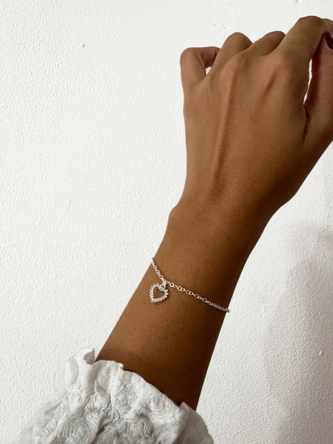 Pulseira Coração Cravejado Vazado de Prata - comprar online