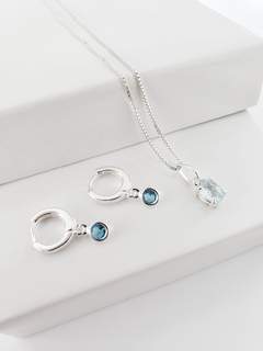 Argola click 10mm pingente zircônia 4mm azul na internet