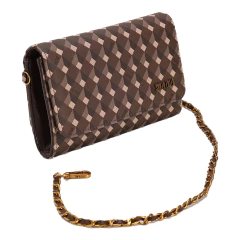 Carteira Santa Lolla Pequena Retangular Com Fecho Em Ímã Com Detalhes Em Cubos - WN Shoes