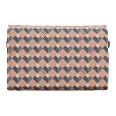 Imagem do Carteira Santa Lolla Pequena Retangular Com Fecho Em Ímã Com Detalhes Em Cubos