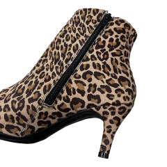 Bota Quiz Bico Fino Salto Agulha Suede Oncinha - loja online