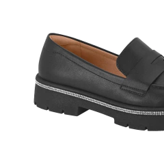 Mocassim Vizzano Loafer Tratorado Com Strass - WN Shoes