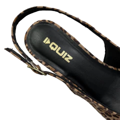 Imagem do Sapato Chanel Quiz Bico Fino Salto Baixo Com Fivela