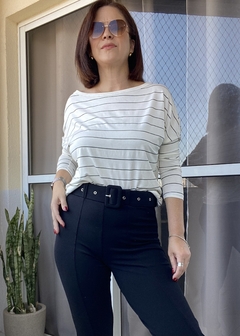 Imagem do Blusa ampla gola canoa listrada - Raíssa